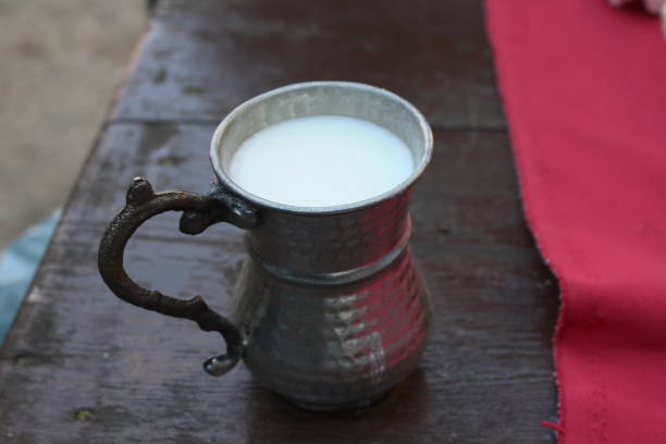 nili ravi bhains milk